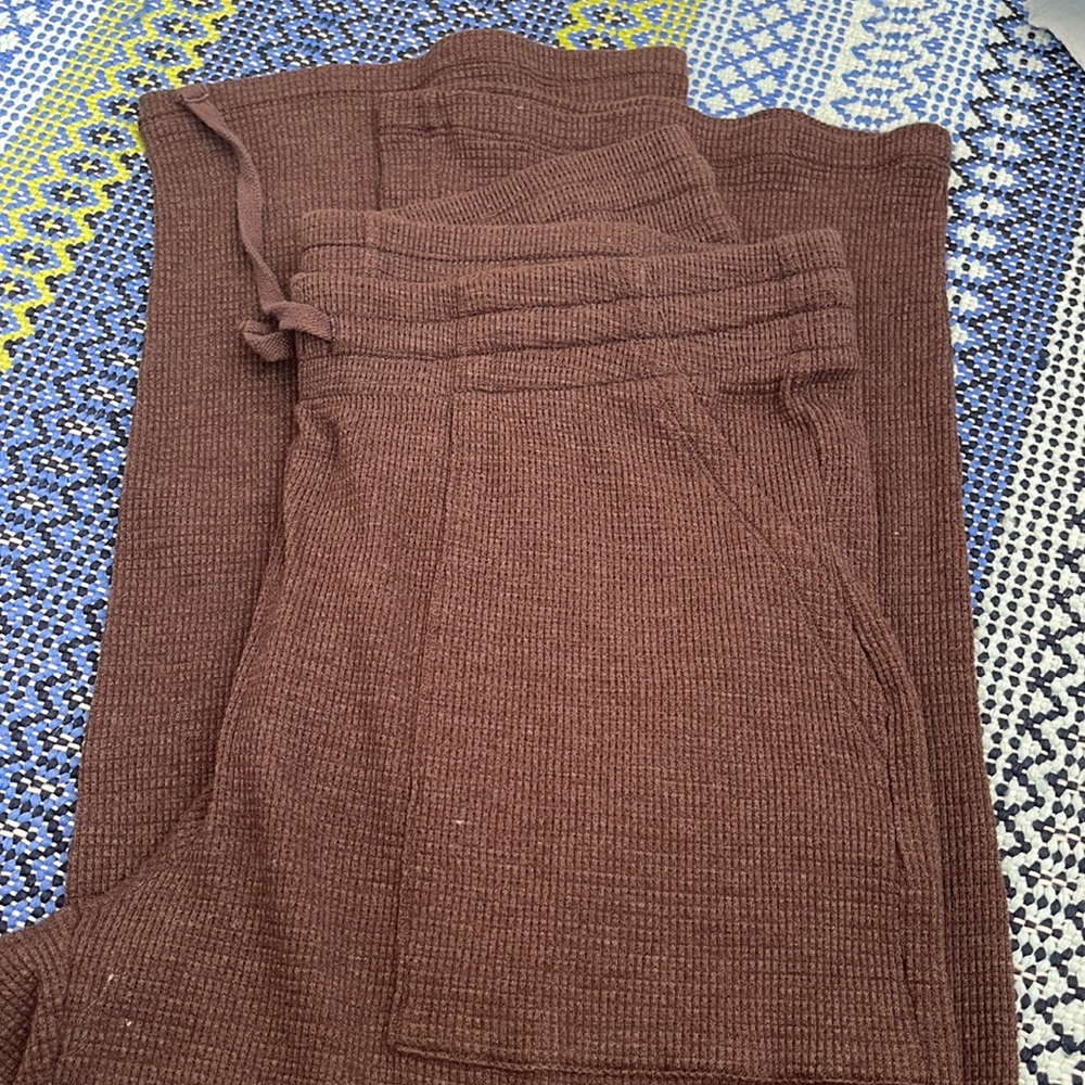 Brown aritzia sweatpants